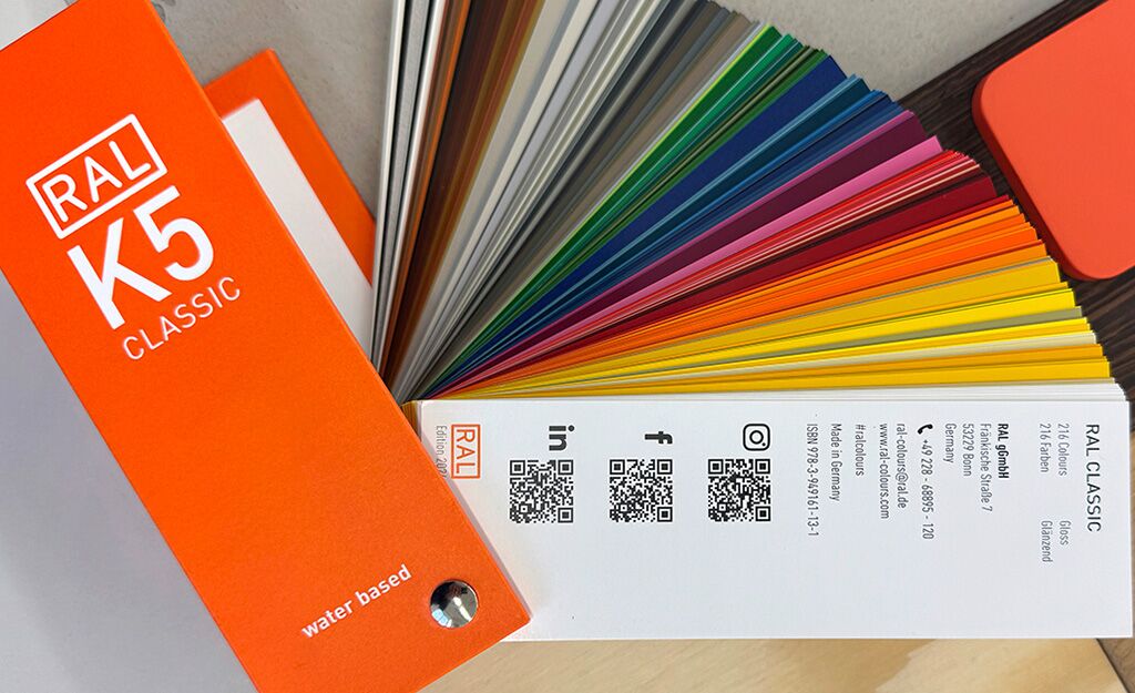 Peinture RAL Classic pour montants de rayonnage cantilever